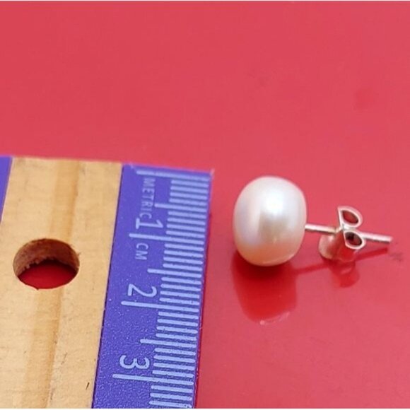 Natural Round Creamy White Pearl 9mm 925 Sterling Silver Earrings - Picture 3 of 7